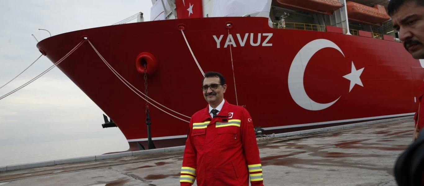 Η πρώτη επιθετική αντίδραση της Άγκυρας στον EastMed: «Παραχωρούμε βυθοτεμάχια νότια της Κρήτης & του Καστελόριζου